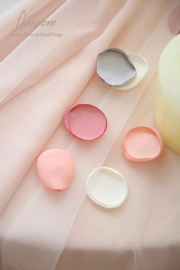 Floroom 300pcs Rose Petals Artificial Faux Silk Flower Petals - Image 5