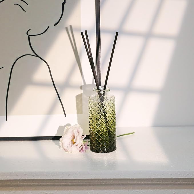 Mini Bud Vases As Wedding Centerpieces - Image 4