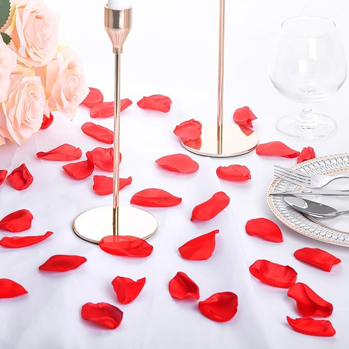 300pcs Artificial Red Rose Petals - Image 4