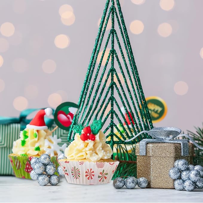 600 Count Christmas Cupcake Liners - Image 4