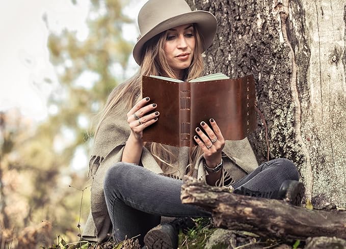 Leather Journal Notebook for Men & Women Daily Vintage Leather Bound Journal - Image 4