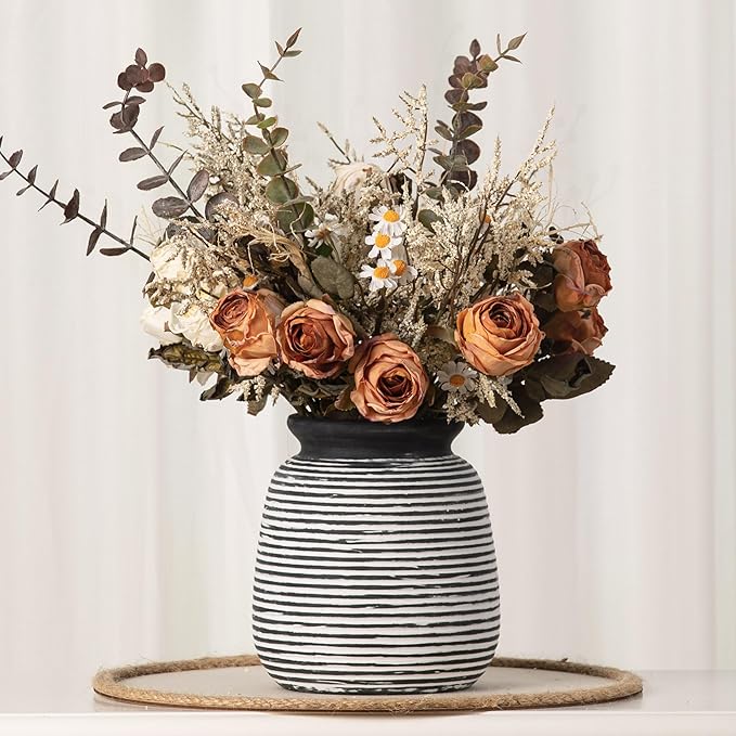 Ceramic Rustic Vase, Small Flower Farmhouse Vases Home Decor, 6“ Short Pottery by ooit