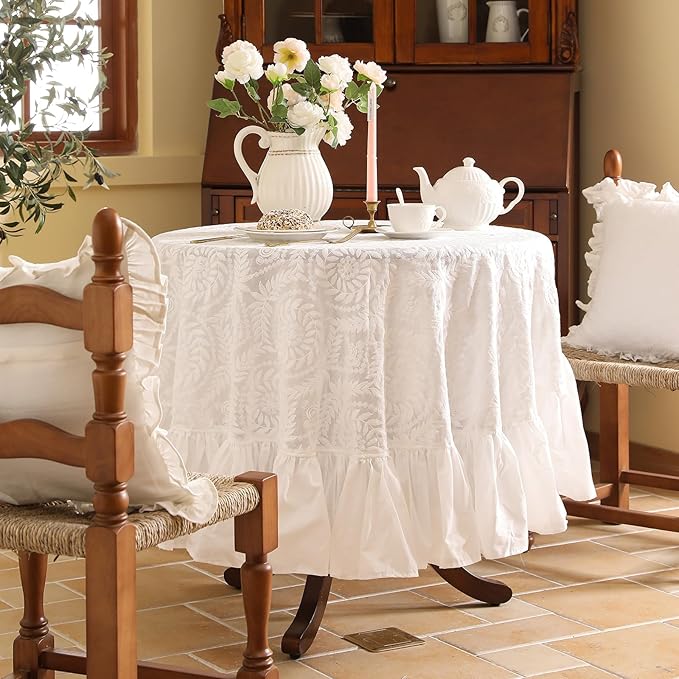 patdrea Vintage Ruffle Tablecloth by Welcometopatdrea