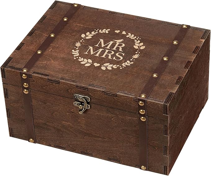 AW BRIDAL Large Mr and Mrs Wedding Keepsake Box by AWBRIDAL