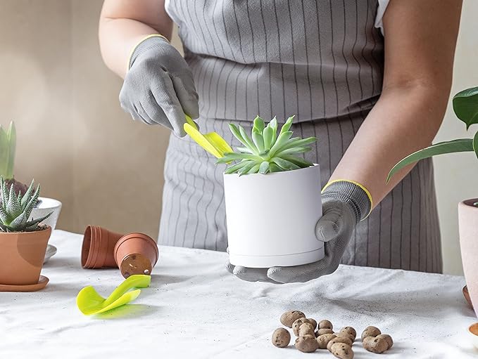 D'vine Dev 4 Pack 4 Inch Modern Plastic Plant Pots, Small Garden Planters - Image 6