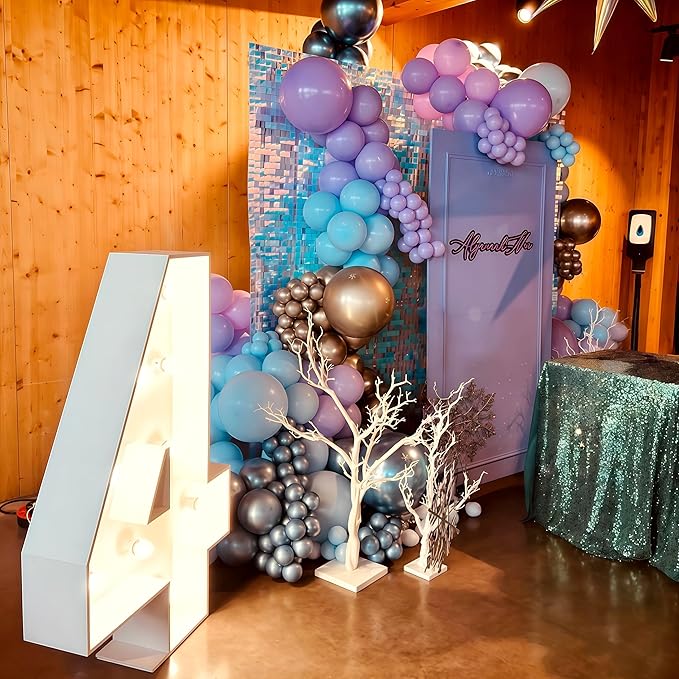 Winter Wonderland Balloons - Image 7